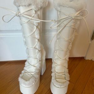 Demonia White boots with fur accents